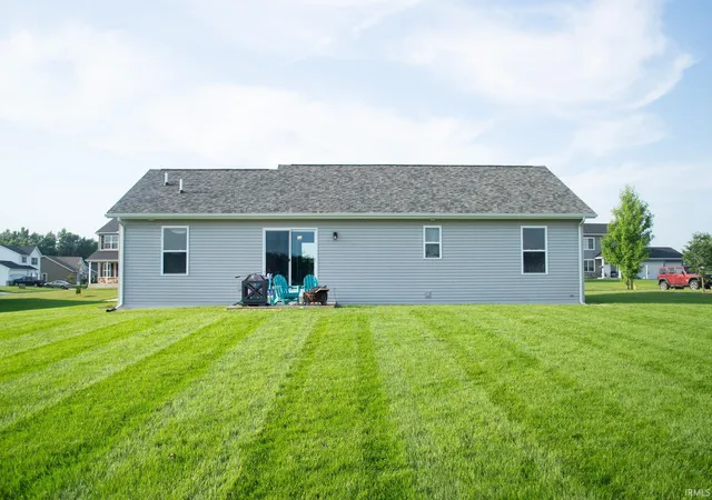 11th image of 12824 King Fish Ct, Middlebury, IN 46540 | MLS# 202627567