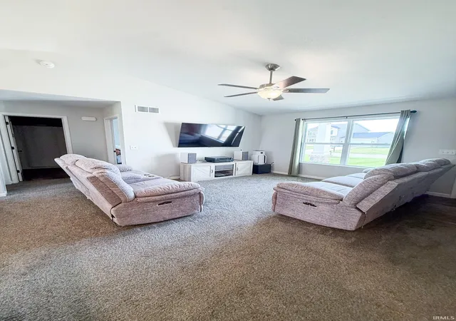2nd image of 12824 King Fish Ct, Middlebury, IN 46540 | MLS# 202627567