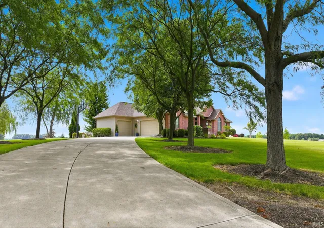 3rd image of 13716 Mcardle Rd, Monroeville, IN 46773 | MLS# 202627568