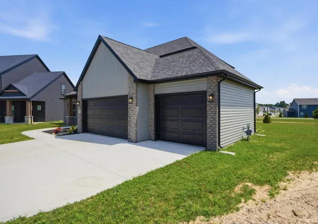 50th image of 17650 Seahawk Ln, Huntertown, IN 46748 | MLS# 202627579