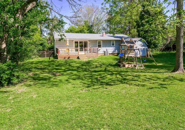 3rd image of 3910 E 10 St, Bloomington, IN 47408 | MLS# 202627588