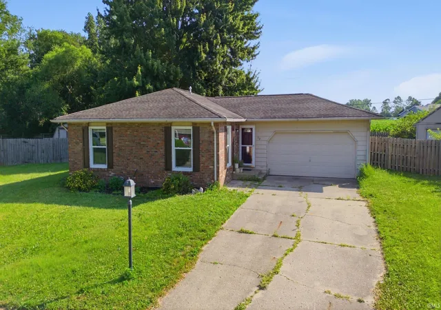 3rd image of 50 Carolyn Ct, Lafayette, IN 47909 | MLS# 202627590
