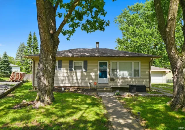 3rd image of 5126 Welwyn Ct, Fort Wayne, IN 46825 | MLS# 202627596