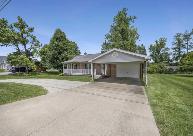 Homes for sale in Newburgh, IN | 7744 Lincoln Ave, Newburgh, IN 47630 | MLS# 202627605