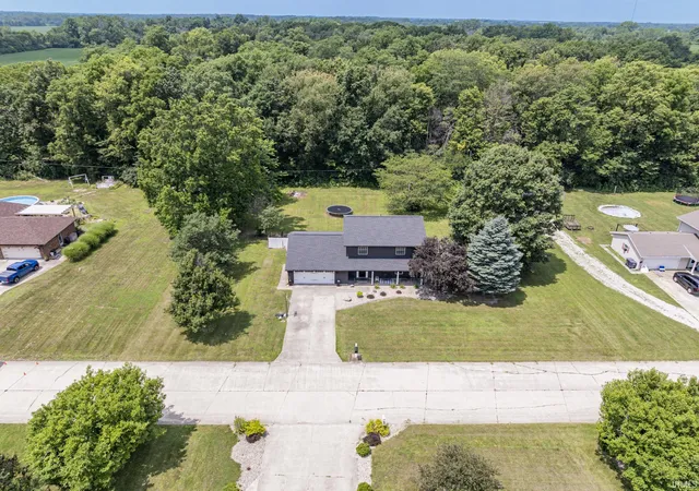 Homes for sale in Muncie, IN | 7401 S Fox St, Muncie, IN 47302 | MLS# 202627608