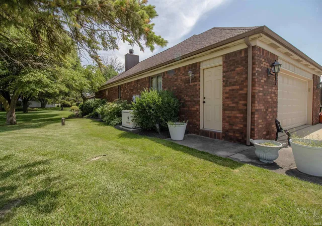 4th image of 150 S Tamarac Dr, Winchester, IN 47394 | MLS# 202627612