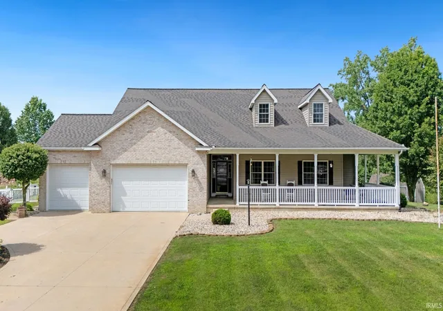 2nd image of 1810 E Walnut St, Warsaw, IN 46582 | MLS# 202627615