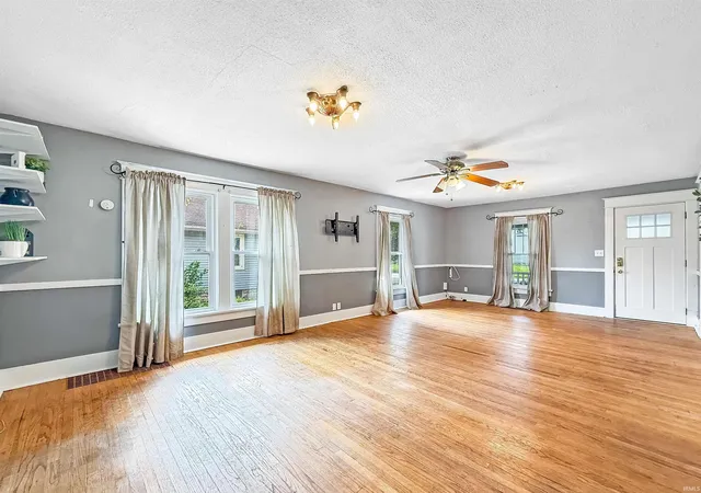 3rd image of 311 S 26Th St, Lafayette, IN 47904 | MLS# 202627621