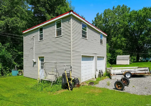 35th image of 2501 West Side Dr, Warsaw, IN 46580 | MLS# 202627624