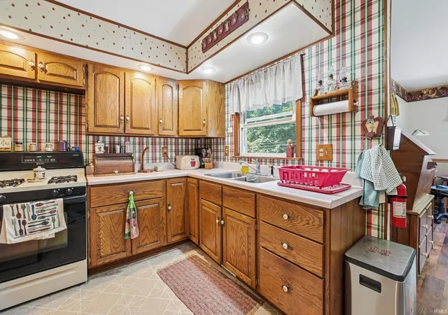 4th image of 2501 West Side Dr, Warsaw, IN 46580 | MLS# 202627624
