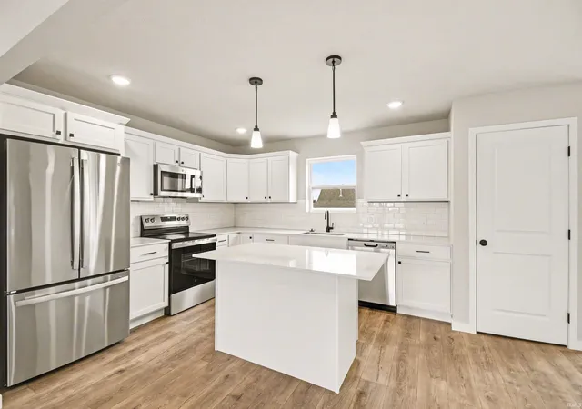 5th image of 50633 White Buck Dr, Elkhart, IN 46514 | MLS# 202627642
