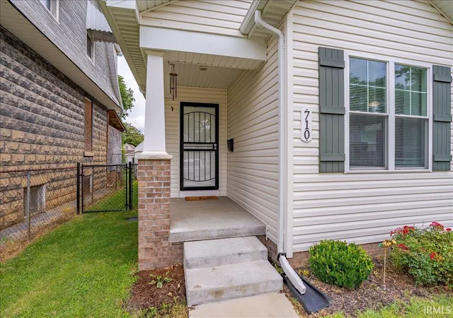 Photo 3 of Manufactured home for sale at 710 E Iowa St, Evansville, IN 47711 | MLS# 202627644 | Listing updated on 2026-09-03