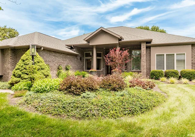Homes for sale in Yorktown, IN | 6804 W Augusta Blvd, Yorktown, IN 47396 | MLS# 202627646