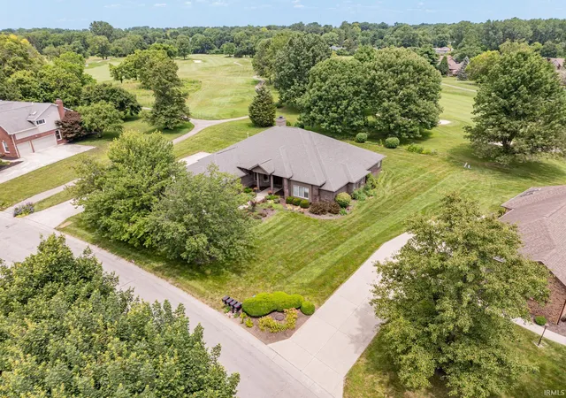 Homes for sale in Yorktown, IN | 6804 W Augusta Blvd, Yorktown, IN 47396 | MLS# 202627646