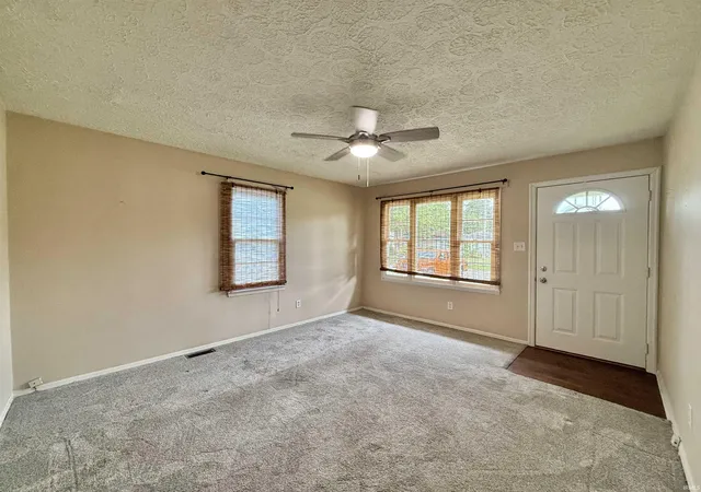 Homes for sale in Evansville, IN | 4109 Riverside Dr, Evansville, IN 47714 | MLS# 202627648