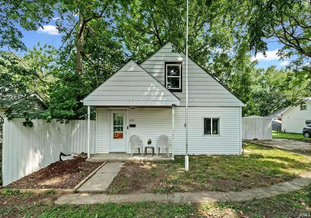 2nd image of 1621 N 16th St, Lafayette, IN 47904 | MLS# 202627658