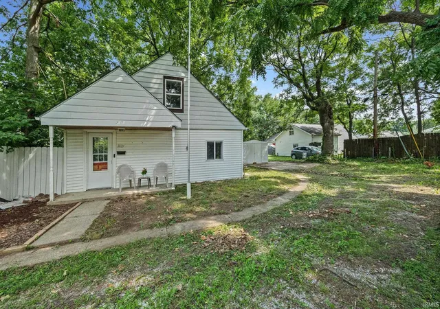 3rd image of 1621 N 16Th St, Lafayette, IN 47904 | MLS# 202627658