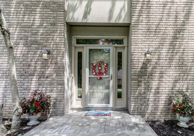 2nd image of 6909 Tonia Ct, Evansville, IN 47710 | MLS# 202627659
