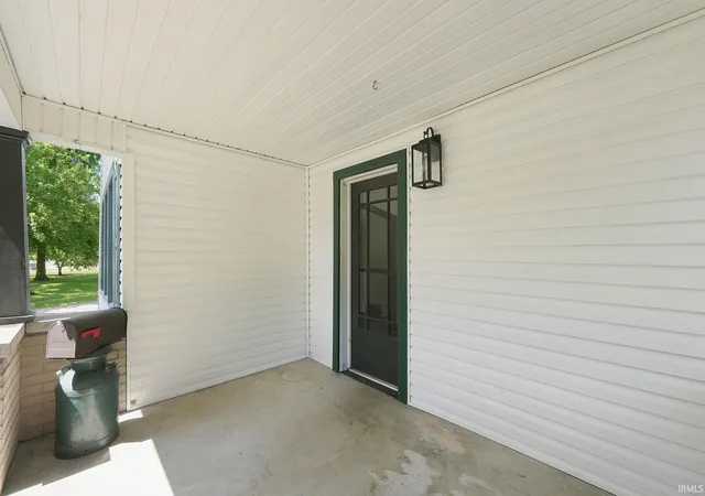 Photo 4 of Manufactured home for sale at 604 Winchester St, Decatur, IN 46733 | MLS# 202627661 | Listing updated on 2026-08-18