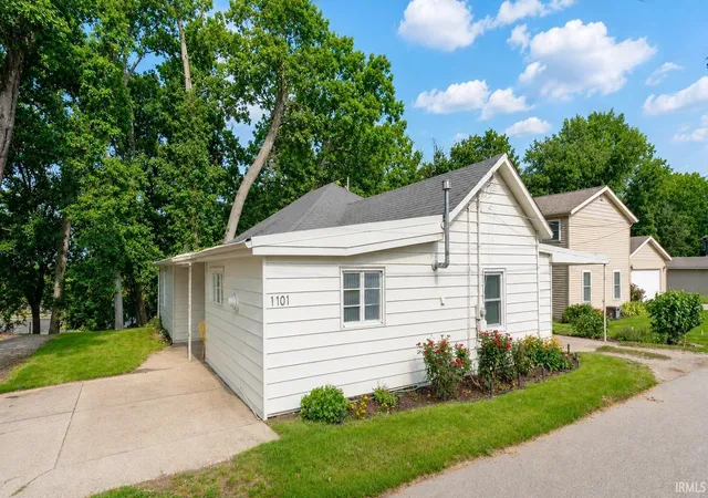 Photo 2 of Manufactured home for sale at 1101 Sunday Ln, Winona Lake, IN 46590 | MLS# 202627665 | Listing updated on 2026-07-20