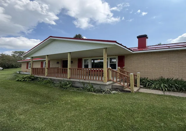 Homes for sale in Mishawaka, IN | 59034 Bremen Hwy, Mishawaka, IN 46544 | MLS# 202627668