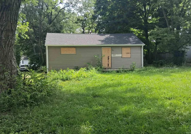 2nd image of 2318 N Wolfe St, Muncie, IN 47303 | MLS# 202627671
