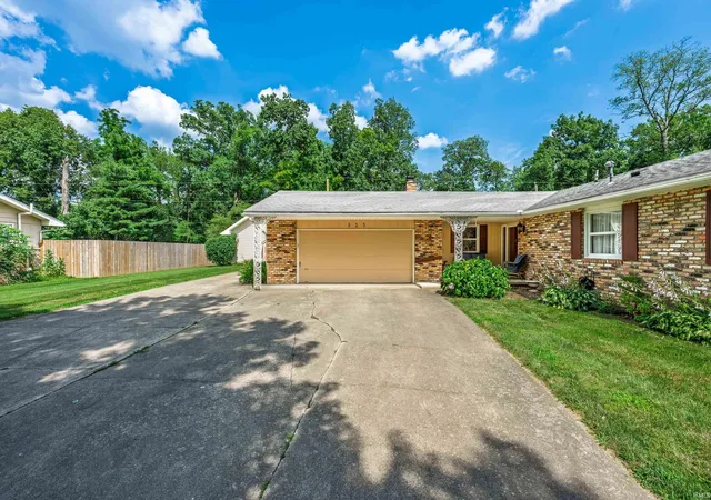 Homes for sale in Yorktown, IN | 935 S Westchester Park Dr, Yorktown, IN 47396 | MLS# 202627689