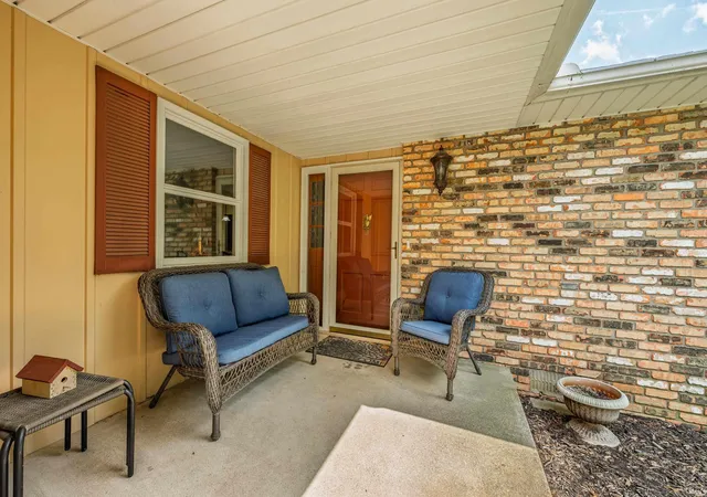 Homes for sale in Yorktown, IN | 935 S Westchester Park Dr, Yorktown, IN 47396 | MLS# 202627689