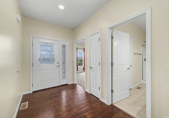 Photo 3 of Single family home for sale at 3661 Arbor Pointe Dr, Newburgh, IN 47630 | MLS# 202627694 | Listing updated on 2026-09-20