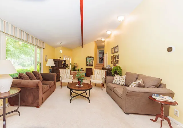 Homes for sale in Yorktown, IN | 1515 S Ridgeview Dr, Yorktown, IN 47396 | MLS# 202627695