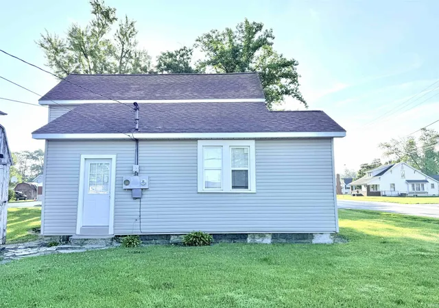 Photo 3 of Manufactured home for sale at 3748 S Race St, Marion, IN 46953 | MLS# 202627700 | Listing updated on 2026-07-31