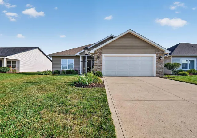 Photo 2 of Sale Pending at 7605 Trotters Chase Ln, Fort Wayne, IN 46815 | MLS# 202627703 | Listing updated on 2026-08-18