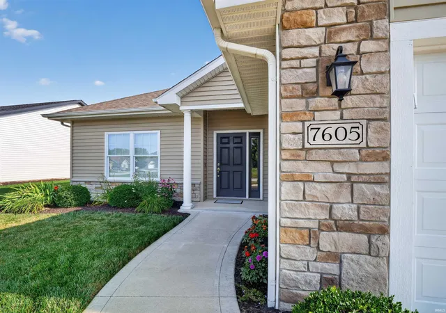Photo 3 of Sale Pending at 7605 Trotters Chase Ln, Fort Wayne, IN 46815 | MLS# 202627703 | Listing updated on 2026-08-18