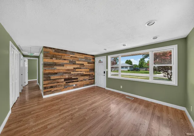 3rd image of 602 W Elm St, New Carlisle, IN 46552 | MLS# 202627721