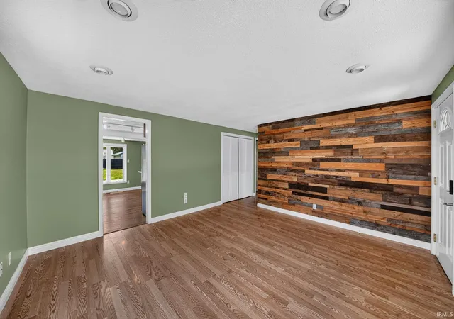 4th image of 602 W Elm St, New Carlisle, IN 46552 | MLS# 202627721