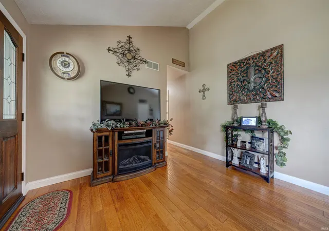 4th image of 649 W Donder Ln, Santa Claus, IN 47579 | MLS# 202627738