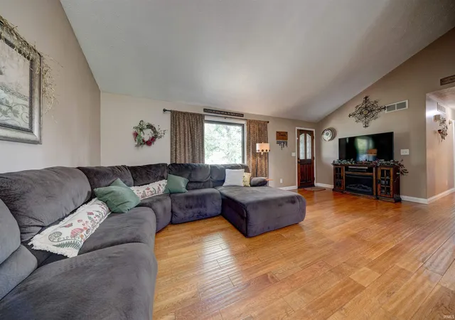 5th image of 649 W Donder Ln, Santa Claus, IN 47579 | MLS# 202627738