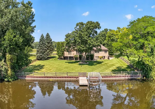 3rd image of 7 Quail Island Dr, Elkhart, IN 46514 | MLS# 202627748