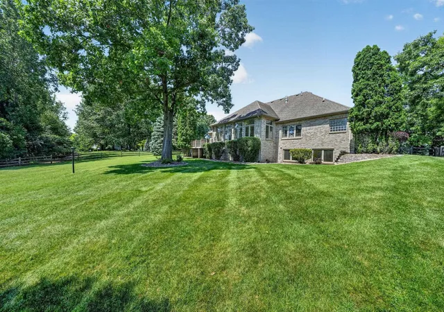 4th image of 7 Quail Island Dr, Elkhart, IN 46514 | MLS# 202627748