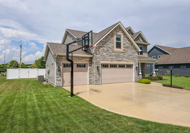 Photo 3 of Sale Pending at 13742 Alicante Way, Fort Wayne, IN 46845 | MLS# 202627757 | Listing updated on 2026-08-30