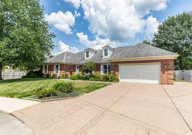 Homes for sale in Newburgh, IN | 3022 Summit Ct, Newburgh, IN 47630 | MLS# 202627769