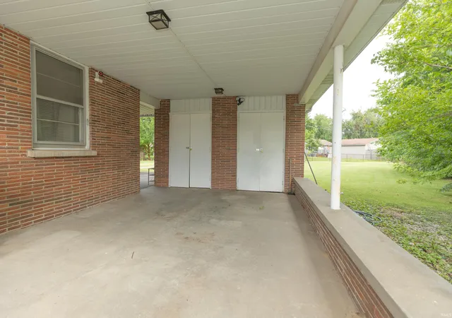 Homes for sale in Evansville, IN | 2812 Sandee Acres Ct, Evansville, IN 47714 | MLS# 202627784