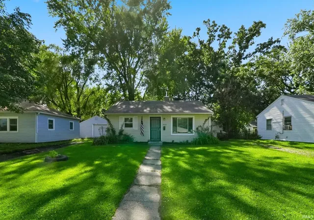 Photo 2 of Sale Pending at 4820 Holton Ave, Fort Wayne, IN 46806 | MLS# 202627788 | Listing updated on 2026-07-14