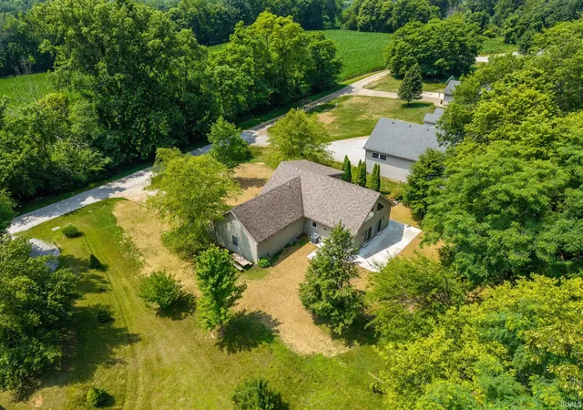 5th image of 1945 E 770 S, Wolcottville, IN 46795 | MLS# 202627790