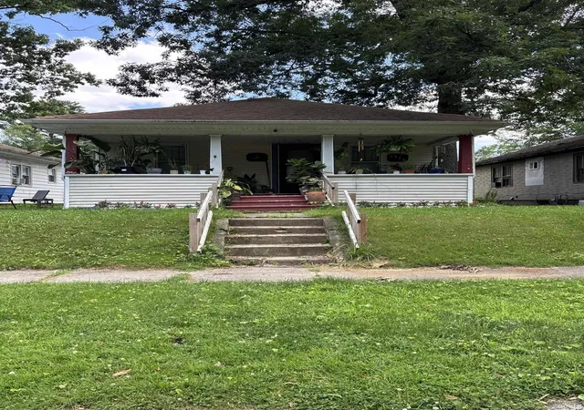 Homes for sale in South Bend, IN | 1330 N Brookfield St, South Bend, IN 46628 | MLS# 202627793