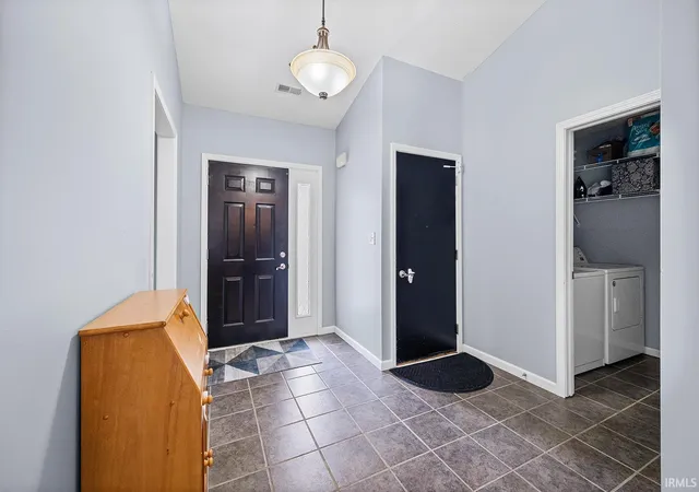 2nd image of 1924 Abnaki Wy, West Lafayette, IN 47906 | MLS# 202627794