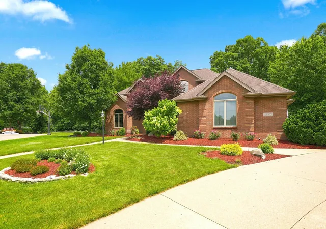 4th image of 10902 Sherrelwood Ct, Fort Wayne, IN 46845 | MLS# 202627802