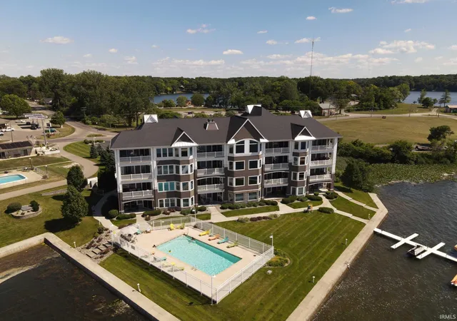 Photo 2 of Condo for sale at 10005 N Turkey Crk Rd #11, Syracuse, IN 46567 | MLS# 202627804 | Listing updated on 2026-09-09