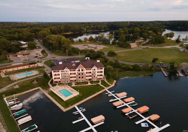 Photo 4 of Condo for sale at 10005 N Turkey Crk Rd #11, Syracuse, IN 46567 | MLS# 202627804 | Listing updated on 2026-09-09