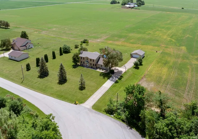 Photo 3 of Sale Pending at 4751 E 531 Drive, Roanoke, IN 46783 | MLS# 202627825 | Listing updated on 2026-07-27